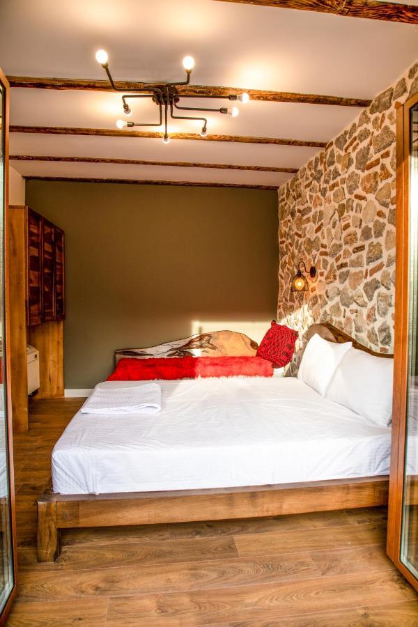 Hotell Tres Belle Korça